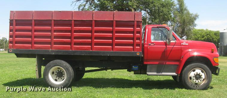 image for item DC1250 1998 Ford F700 grain truck