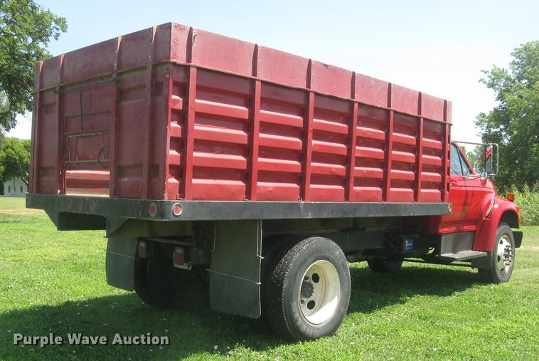 image for item DC1250 1998 Ford F700 grain truck