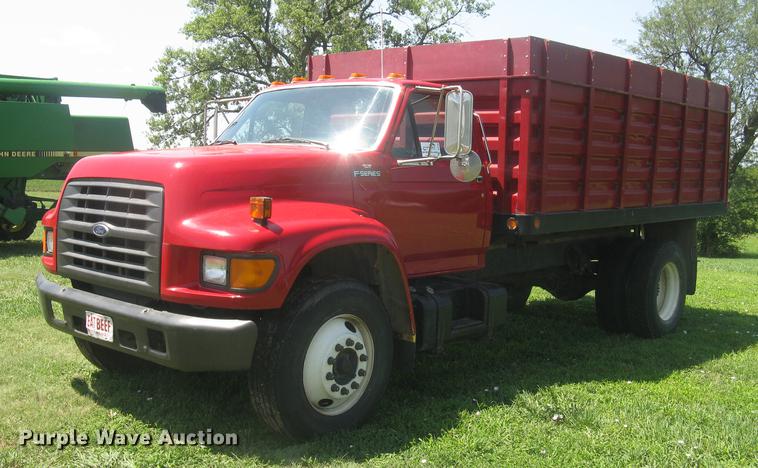 image for item DC1250 1998 Ford F700 grain truck