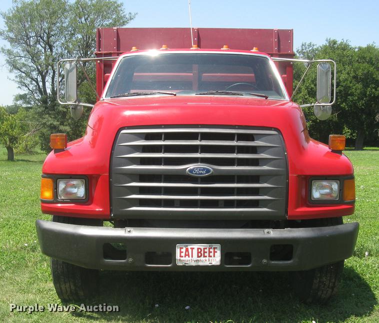 image for item DC1250 1998 Ford F700 grain truck