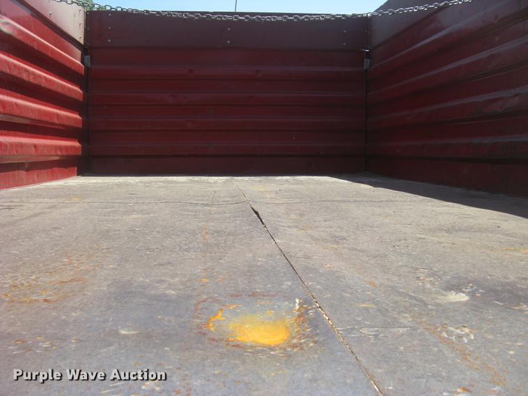 image for item DC1250 1998 Ford F700 grain truck