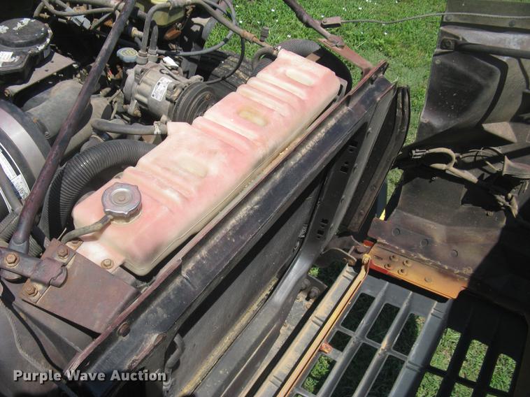 image for item DC1250 1998 Ford F700 grain truck