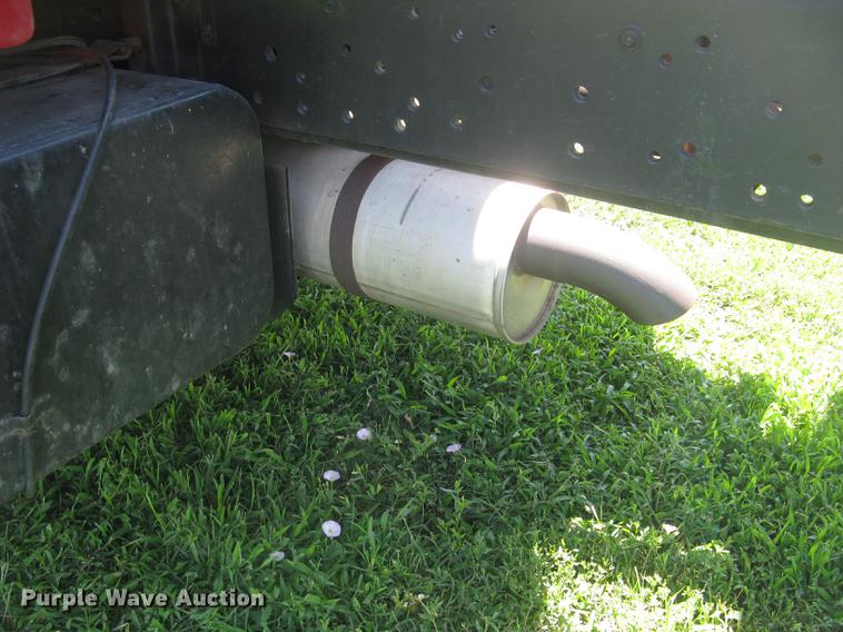 image for item DC1250 1998 Ford F700 grain truck