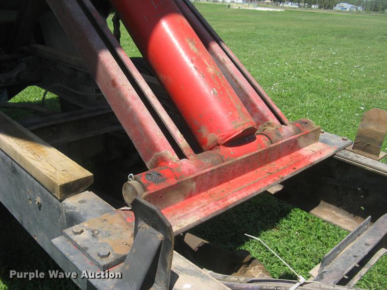 image for item DC1250 1998 Ford F700 grain truck