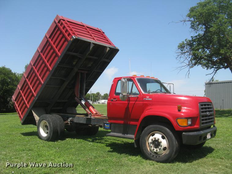 image for item DC1250 1998 Ford F700 grain truck