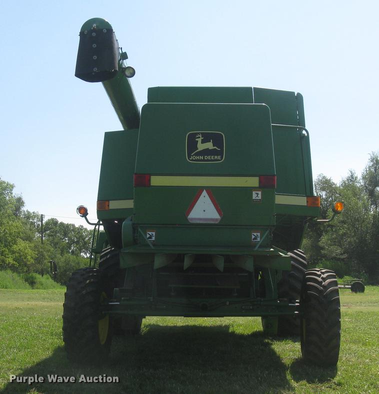image for item DC1251 1995 John Deere 9500 combine