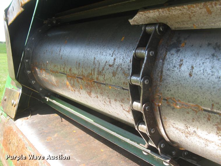 image for item DC1251 1995 John Deere 9500 combine