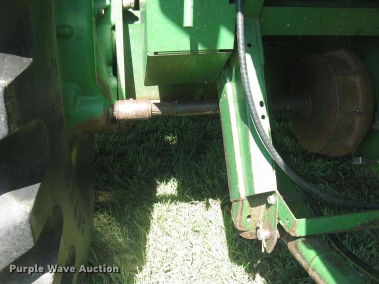 image for item DC1251 1995 John Deere 9500 combine