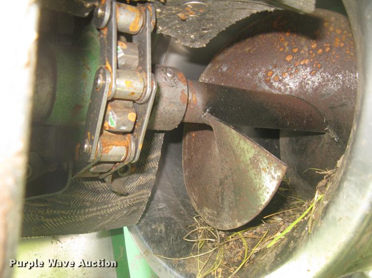 image for item DC1251 1995 John Deere 9500 combine