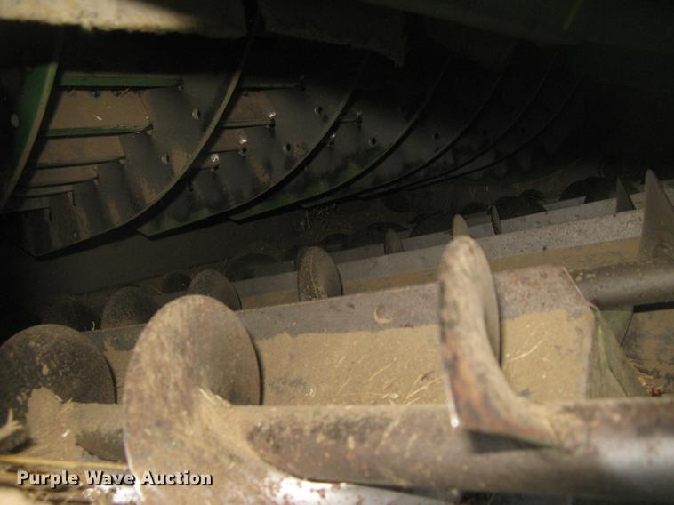 image for item DC1251 1995 John Deere 9500 combine