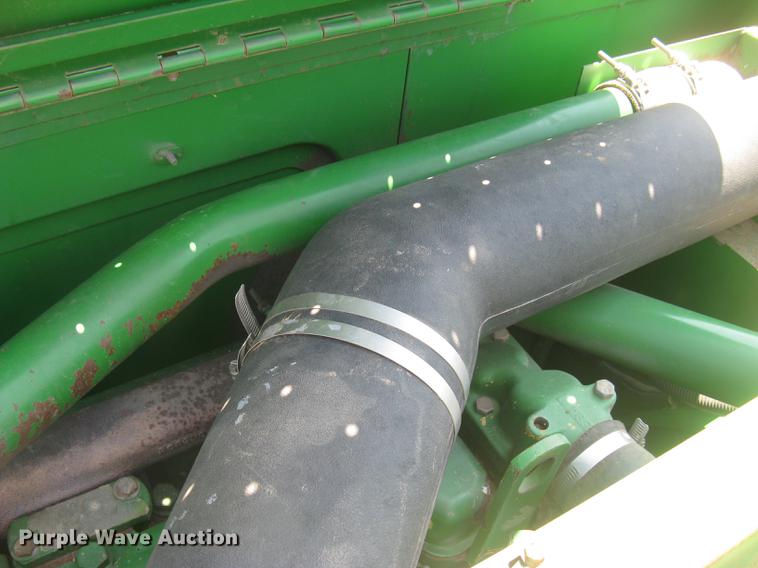 image for item DC1251 1995 John Deere 9500 combine