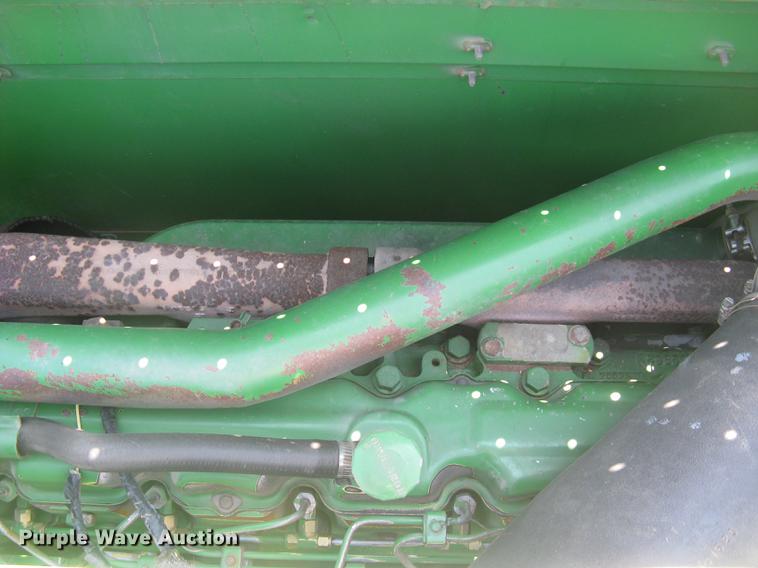 image for item DC1251 1995 John Deere 9500 combine