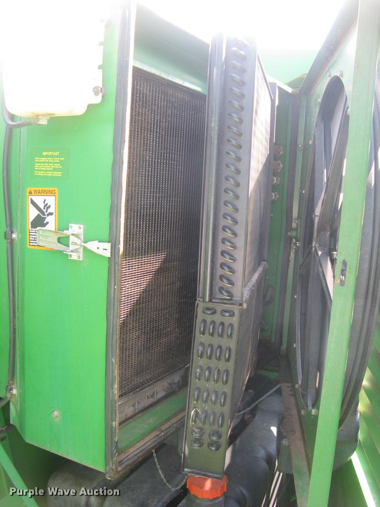 image for item DC1251 1995 John Deere 9500 combine