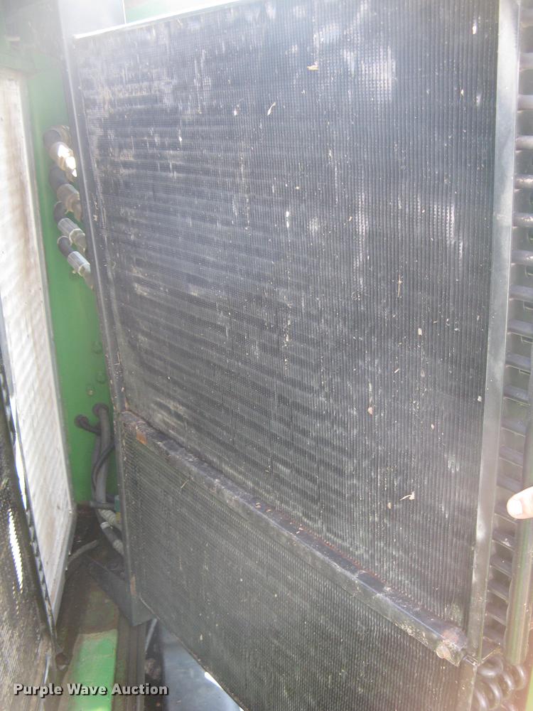 image for item DC1251 1995 John Deere 9500 combine