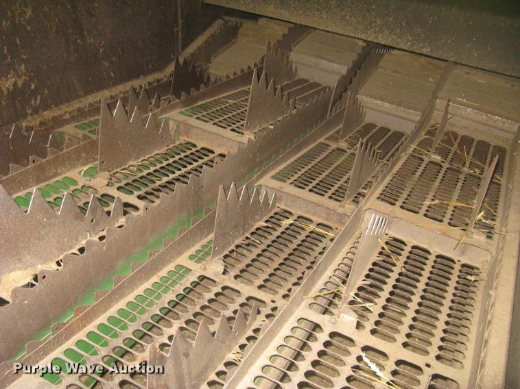 image for item DC1251 1995 John Deere 9500 combine