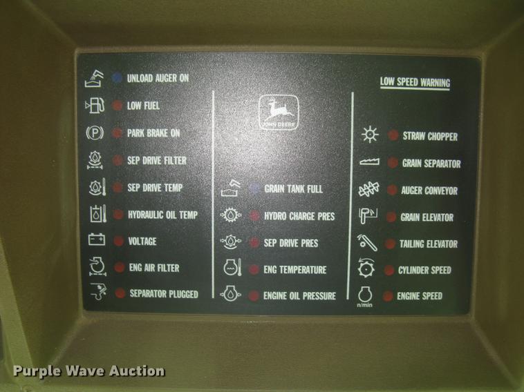 image for item DC1251 1995 John Deere 9500 combine