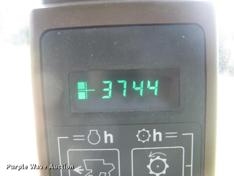 image for item DC1251 1995 John Deere 9500 combine