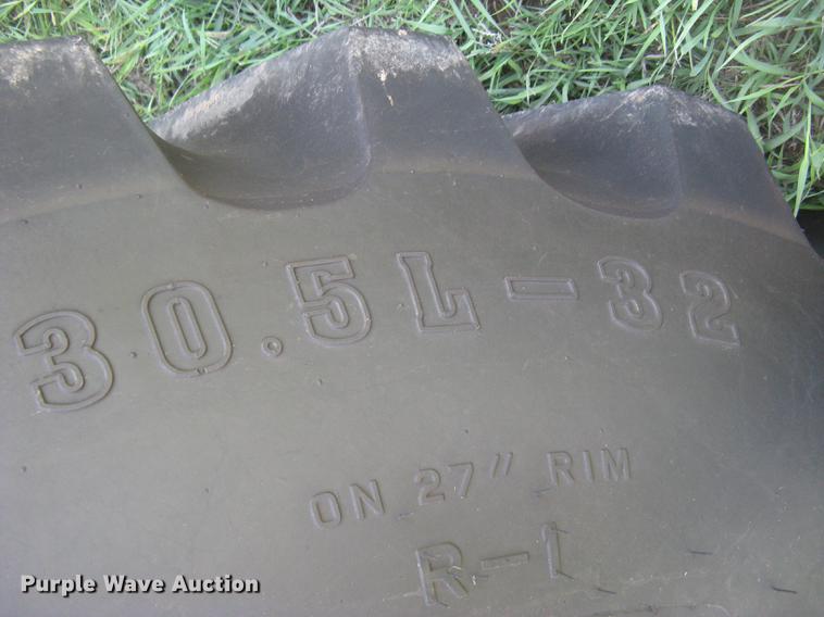 image for item DC1251 1995 John Deere 9500 combine