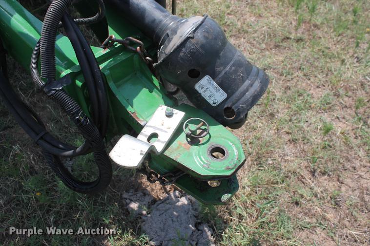 image for item DD5237 2015 John Deere 569 Mega Wide Plus round baler