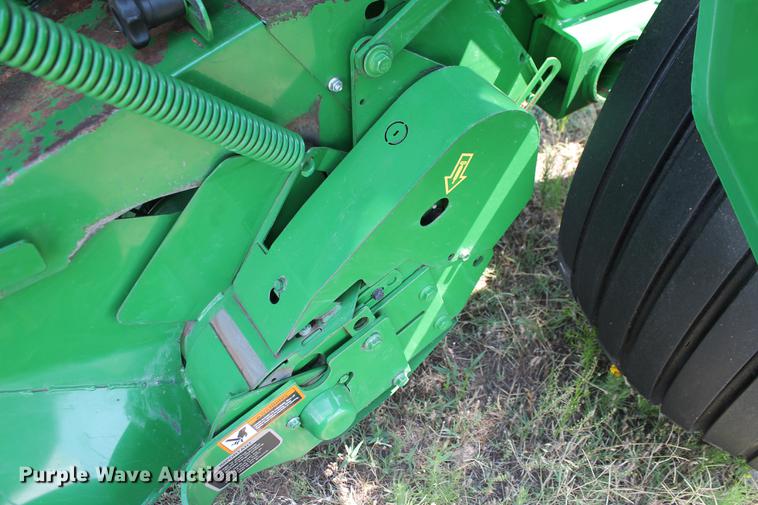 image for item DD5237 2015 John Deere 569 Mega Wide Plus round baler