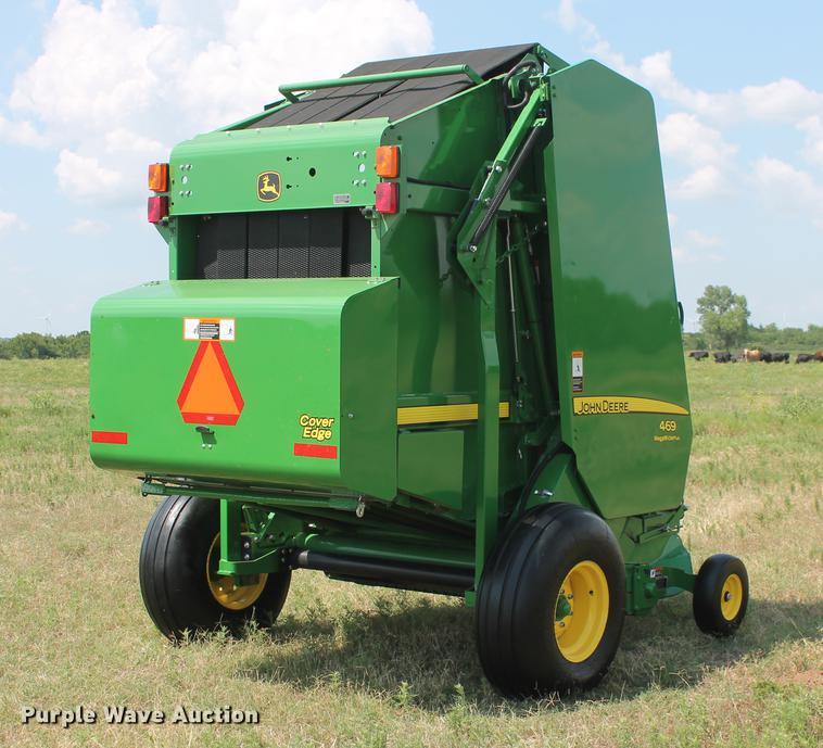 image for item DD5238 2017 John Deere 469 Mega Wide Plus Silage Special round baler