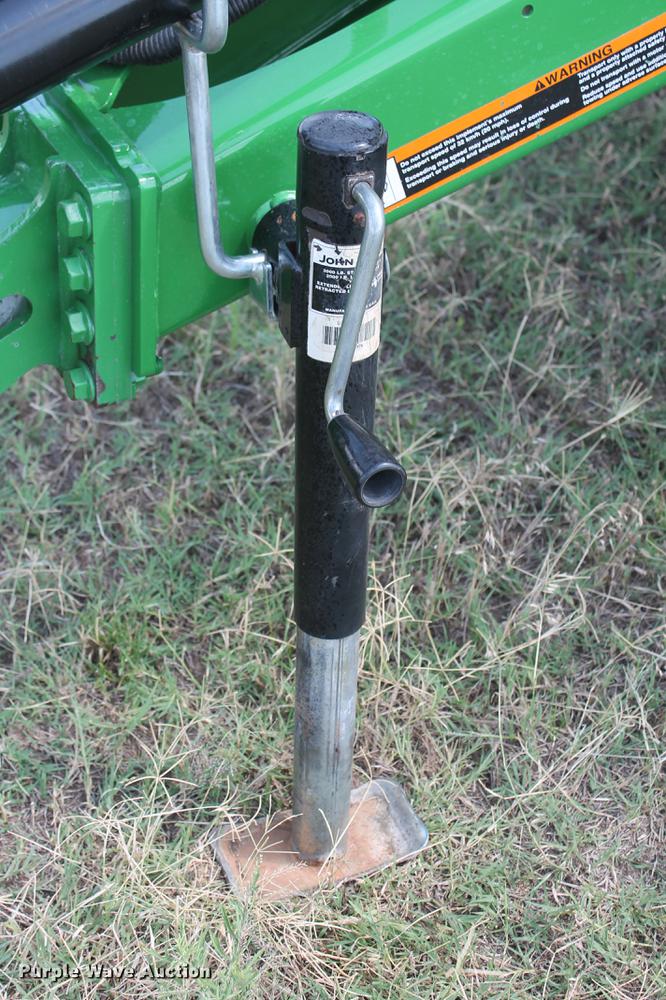 image for item DD5238 2017 John Deere 469 Mega Wide Plus Silage Special round baler