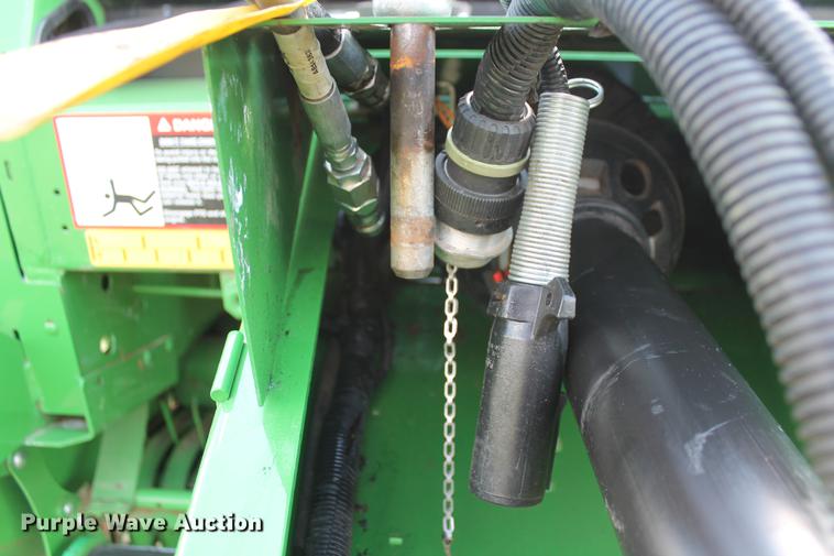 image for item DD5238 2017 John Deere 469 Mega Wide Plus Silage Special round baler