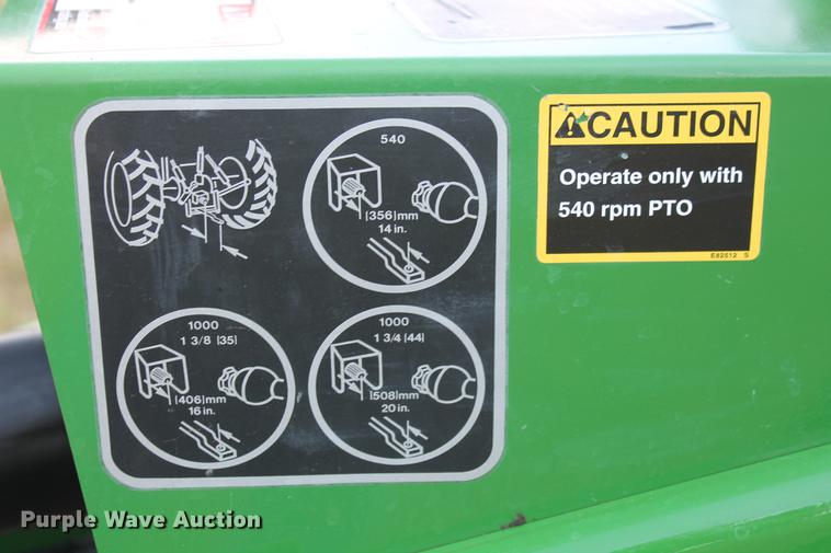 image for item DD5238 2017 John Deere 469 Mega Wide Plus Silage Special round baler