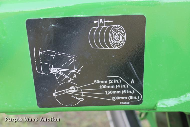 image for item DD5238 2017 John Deere 469 Mega Wide Plus Silage Special round baler
