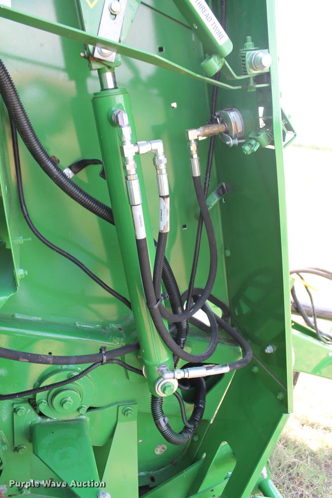 image for item DD5238 2017 John Deere 469 Mega Wide Plus Silage Special round baler