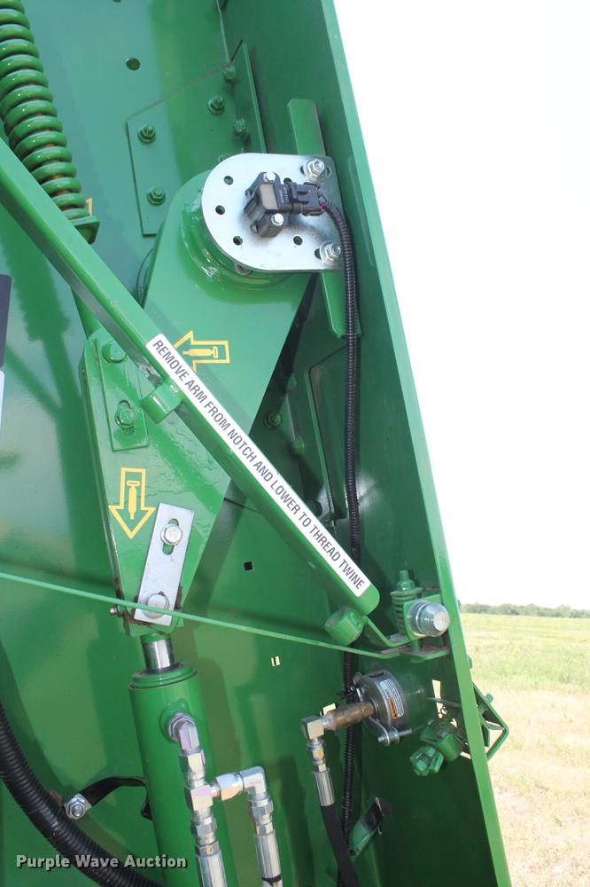 image for item DD5238 2017 John Deere 469 Mega Wide Plus Silage Special round baler