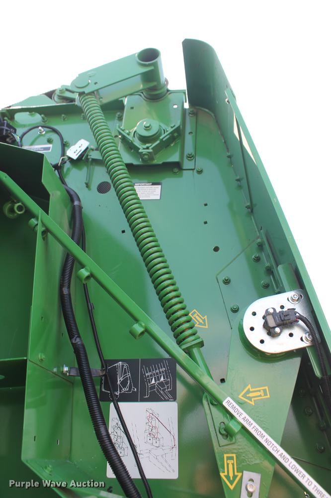 image for item DD5238 2017 John Deere 469 Mega Wide Plus Silage Special round baler