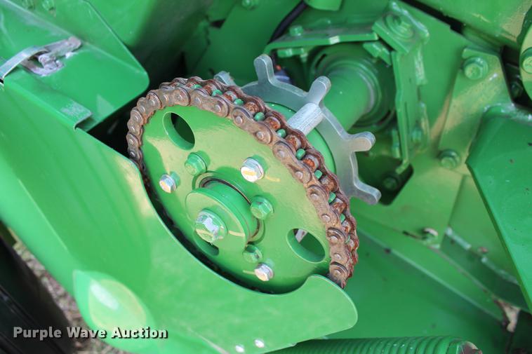 image for item DD5238 2017 John Deere 469 Mega Wide Plus Silage Special round baler