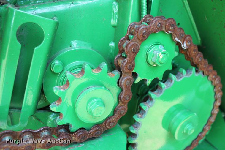 image for item DD5238 2017 John Deere 469 Mega Wide Plus Silage Special round baler