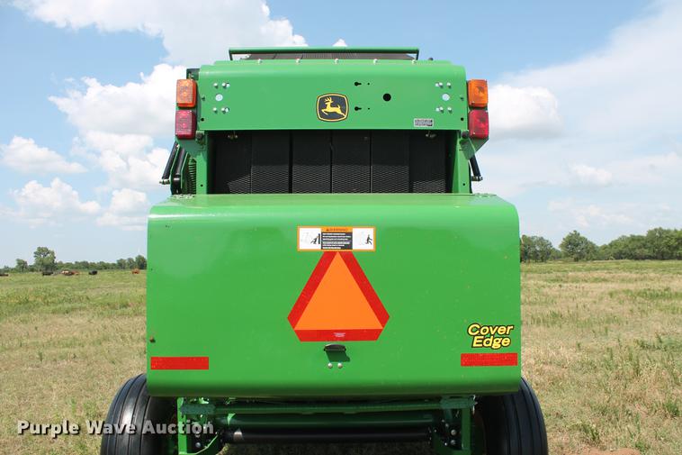 image for item DD5238 2017 John Deere 469 Mega Wide Plus Silage Special round baler