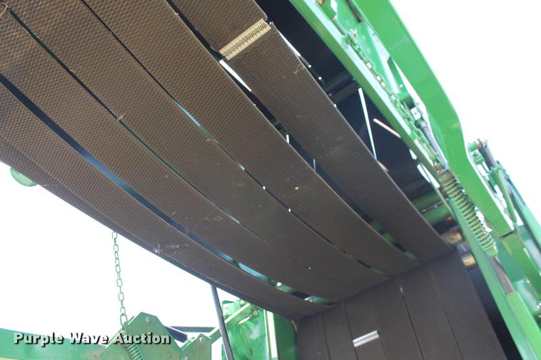 image for item DD5238 2017 John Deere 469 Mega Wide Plus Silage Special round baler