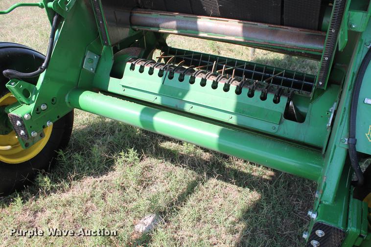 image for item DD5238 2017 John Deere 469 Mega Wide Plus Silage Special round baler