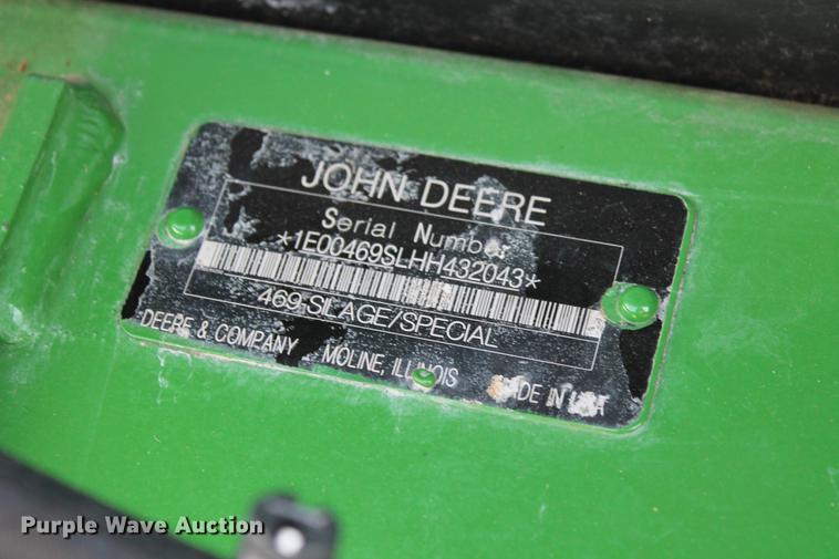 image for item DD5238 2017 John Deere 469 Mega Wide Plus Silage Special round baler