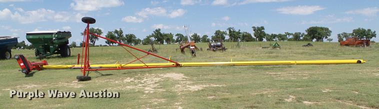 image for item DD5813 Westfield MKX100-73 grain auger