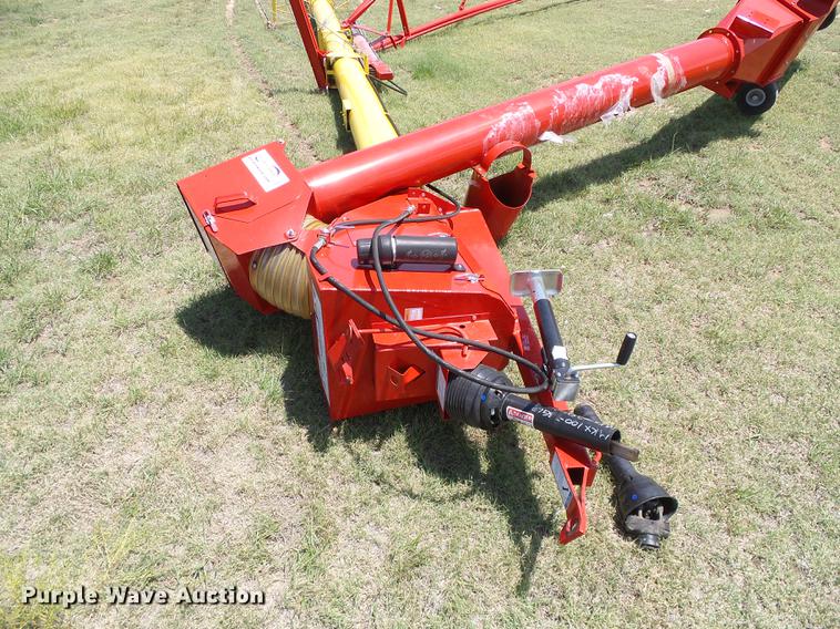 image for item DD5813 Westfield MKX100-73 grain auger