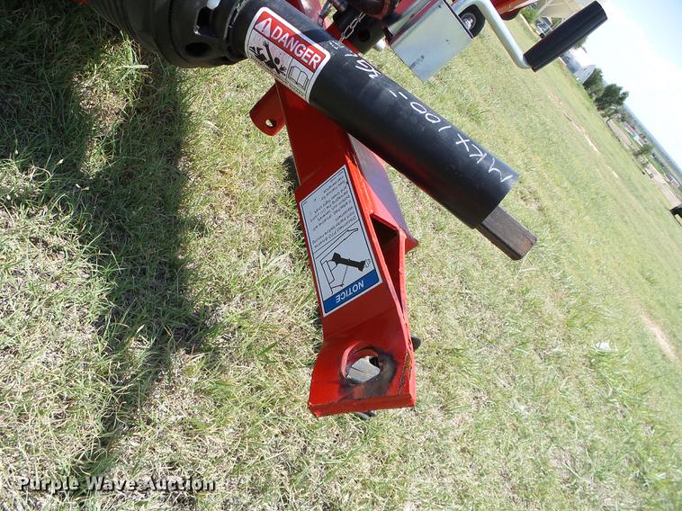 image for item DD5813 Westfield MKX100-73 grain auger