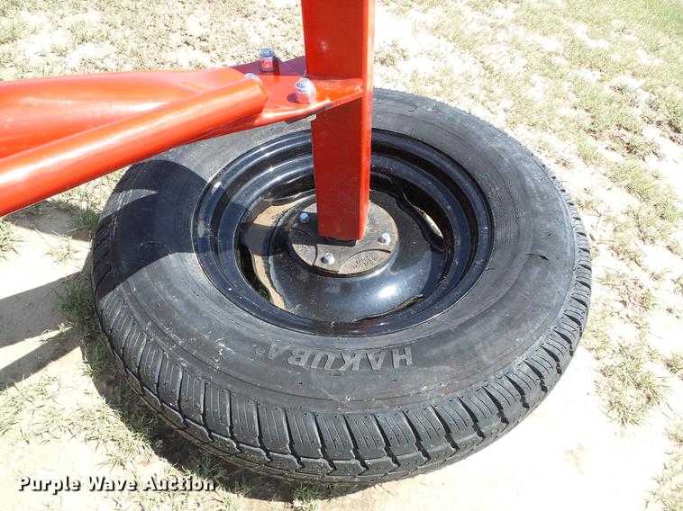 image for item DD5813 Westfield MKX100-73 grain auger