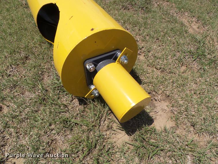 image for item DD5813 Westfield MKX100-73 grain auger