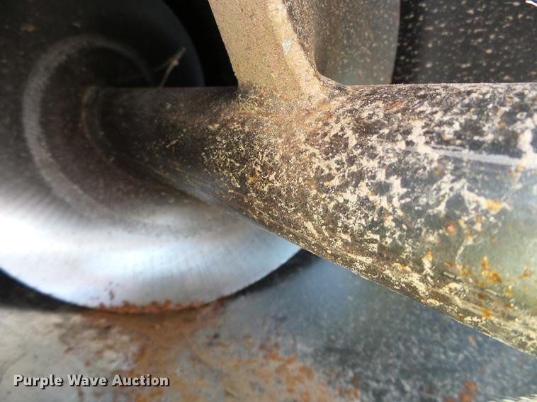 image for item DD5813 Westfield MKX100-73 grain auger