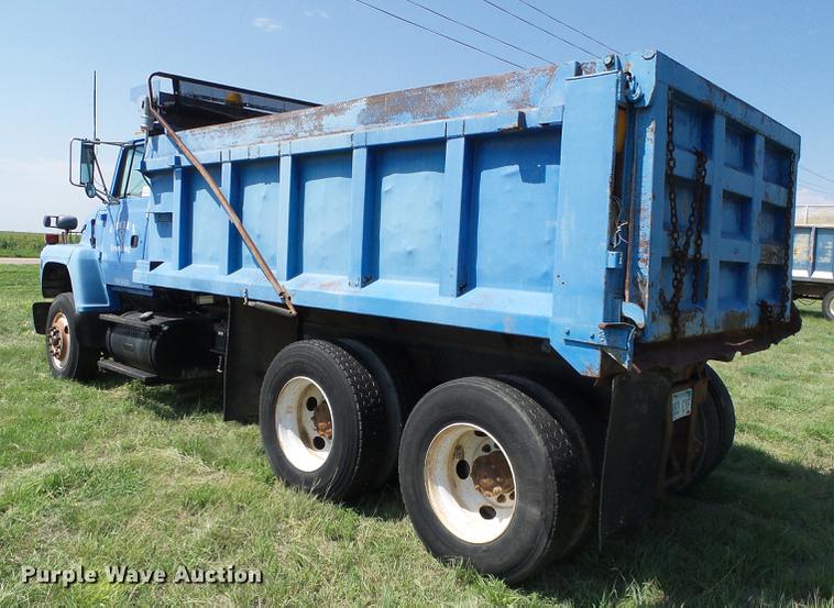 image for item DD5818 1996 Ford LNT8000 dump truck