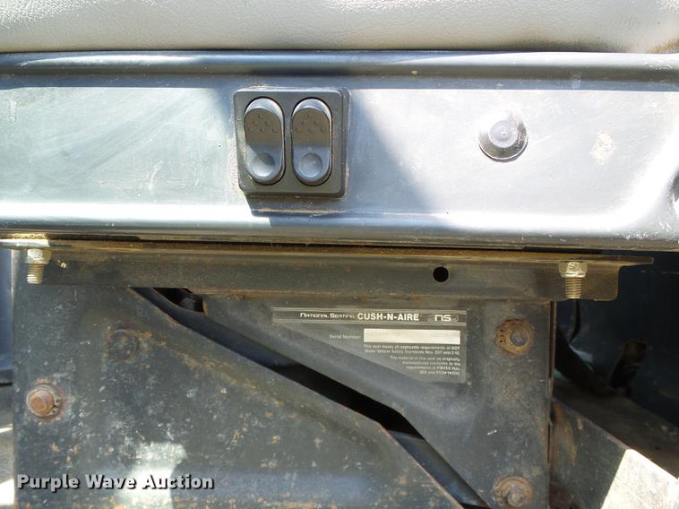 image for item DD5818 1996 Ford LNT8000 dump truck