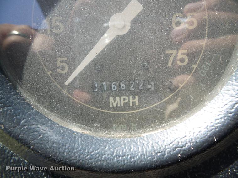 image for item DD5818 1996 Ford LNT8000 dump truck