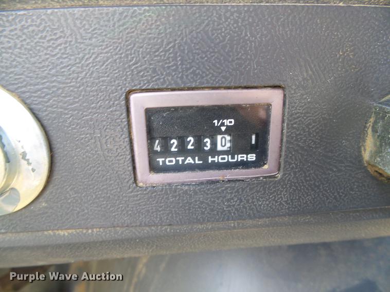 image for item DD5818 1996 Ford LNT8000 dump truck