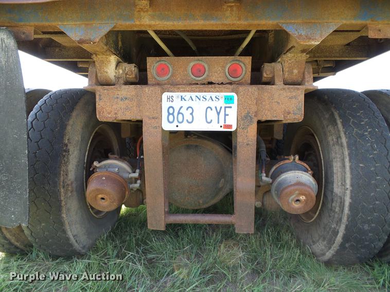 image for item DD5818 1996 Ford LNT8000 dump truck