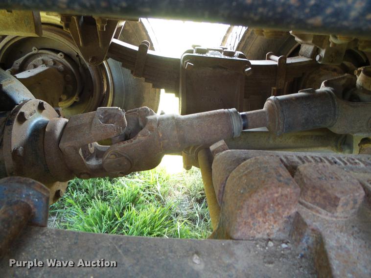 image for item DD5818 1996 Ford LNT8000 dump truck